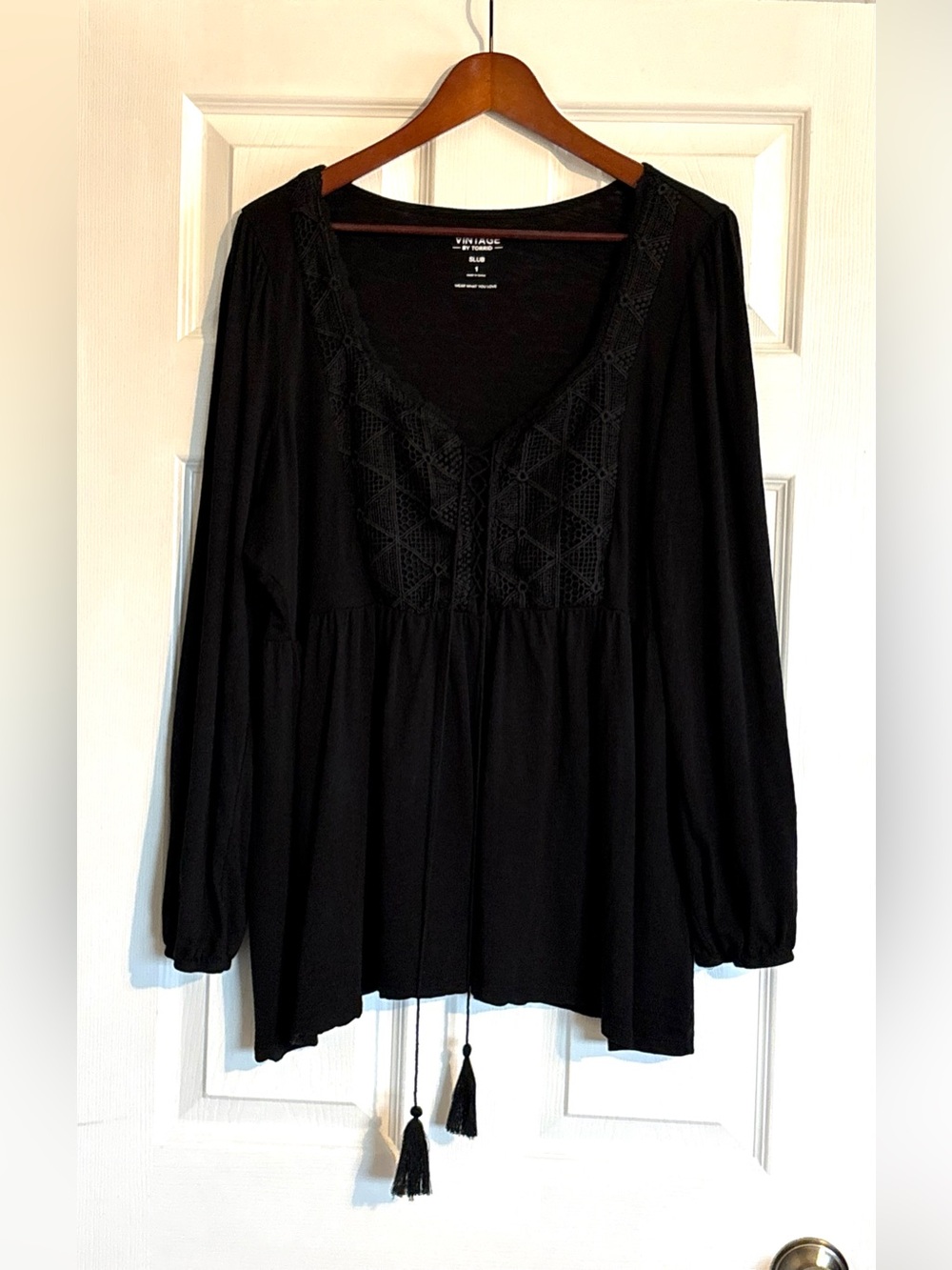 Torrid Black Long Sleeve Peplum Babydoll Boho Top With Lace Details Size 1X - Picture 4 of 12